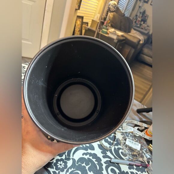 NEW iDesign 10” Small Round Metal Trash Can - Wastebasket - Picture 3 of 5